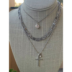 MULTI CHAIN NECKLACE